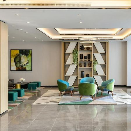 Damac Hills 2 Hotel, An Edge By Rotana Hotel 迪拜 外观 照片