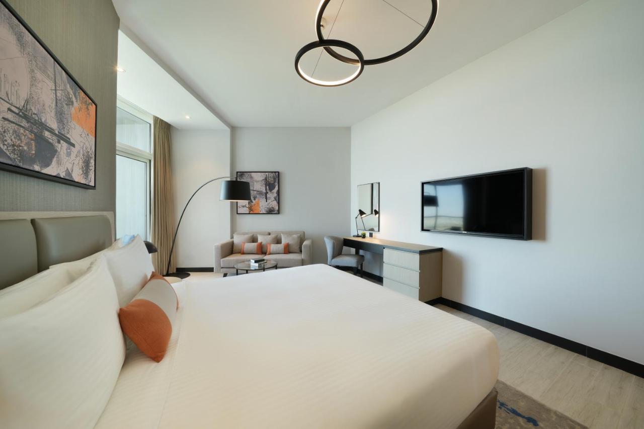 Damac Hills 2 Hotel, An Edge By Rotana Hotel 迪拜 外观 照片
