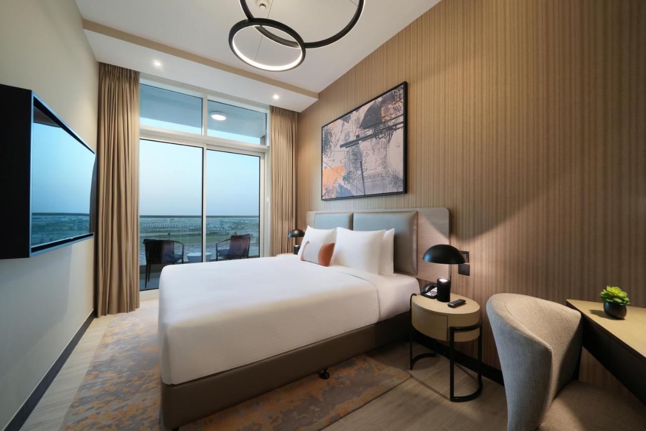 Damac Hills 2 Hotel, An Edge By Rotana Hotel 迪拜 外观 照片