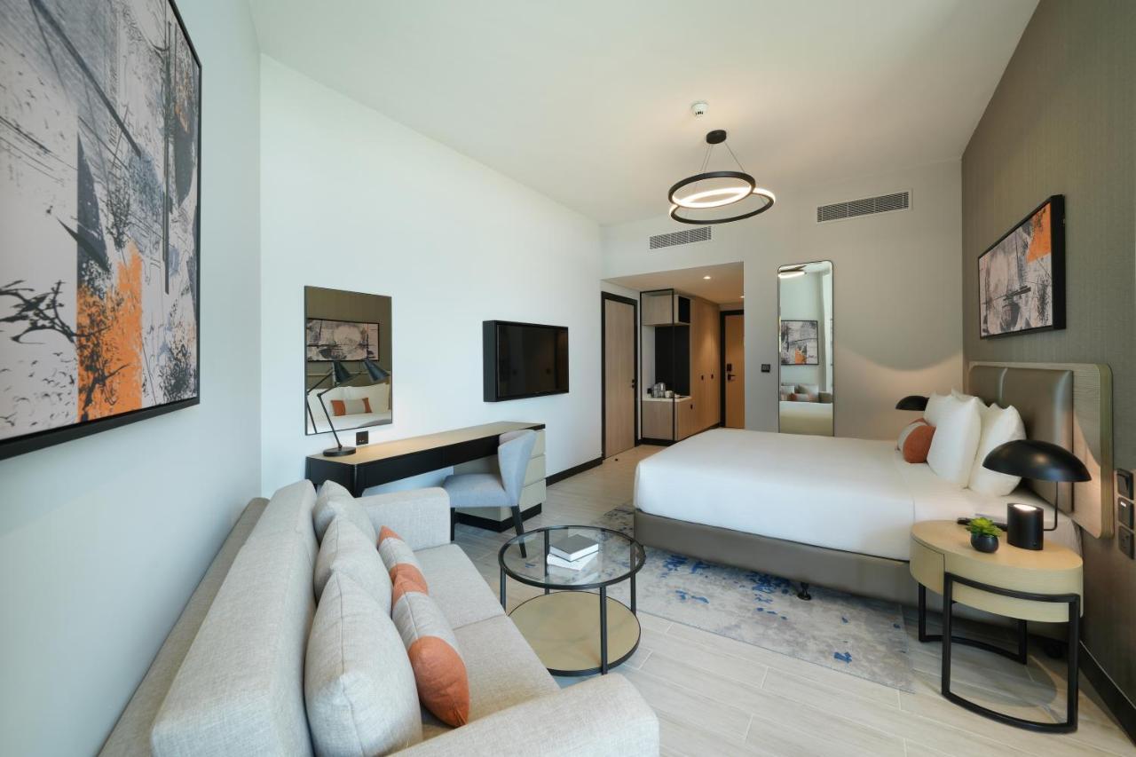 Damac Hills 2 Hotel, An Edge By Rotana Hotel 迪拜 外观 照片