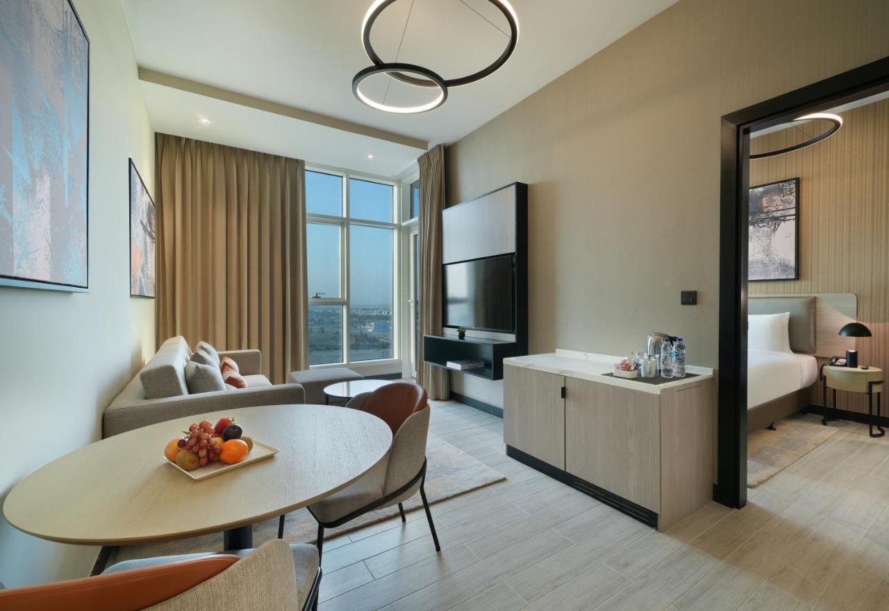 Damac Hills 2 Hotel, An Edge By Rotana Hotel 迪拜 外观 照片