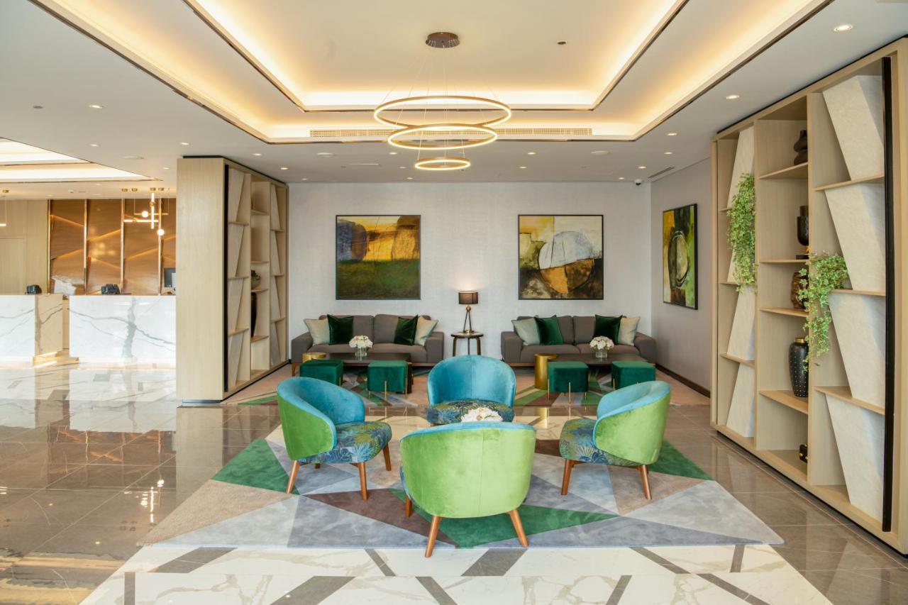 Damac Hills 2 Hotel, An Edge By Rotana Hotel 迪拜 外观 照片