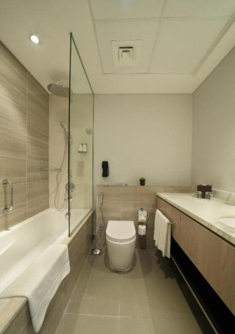 Damac Hills 2 Hotel, An Edge By Rotana Hotel 迪拜 外观 照片